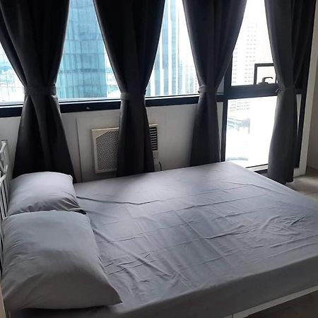 Spacious 2 Bedroom Unit With Pool Manila Esterno foto