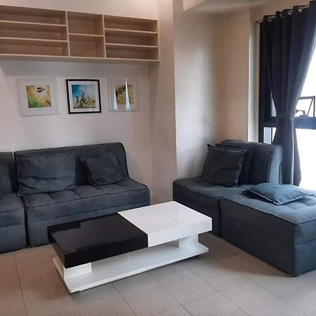 Spacious 2 Bedroom Unit With Pool Manila Esterno foto