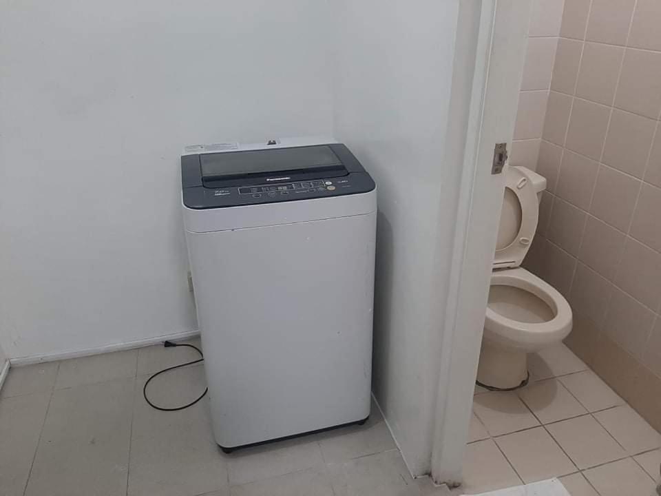 Spacious 2 Bedroom Unit With Pool Manila Esterno foto