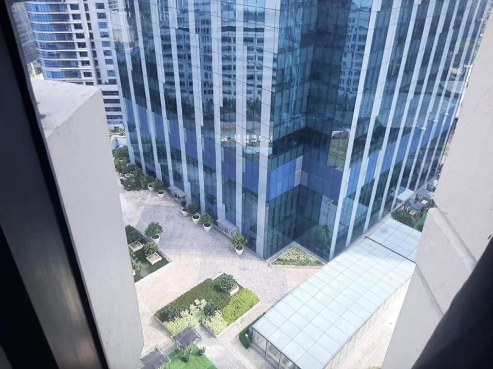 Spacious 2 Bedroom Unit With Pool Manila Esterno foto
